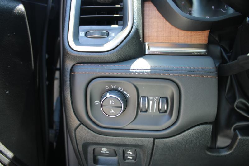 RAM 1500 Longhorn 4x4 Crew Cab 5'7" Box 2024