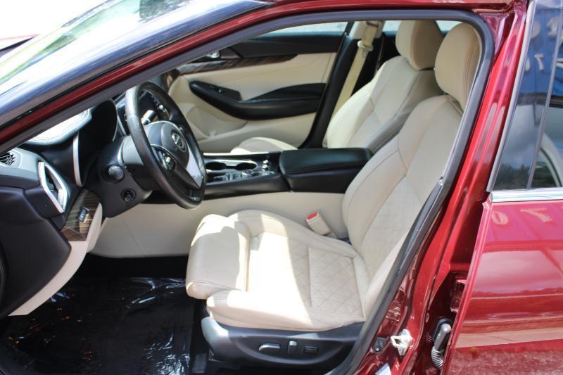 Nissan Maxima 4dr Sdn 3.5 Platinum 2016