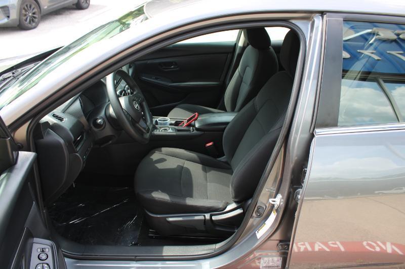 Nissan Sentra S CVT 2024