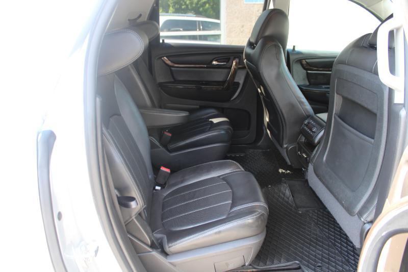 GMC Acadia AWD 4dr Denali 2016