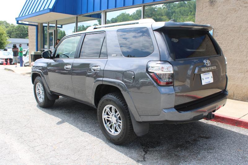 Toyota 4Runner RWD 4dr V6 SR5 Premium (Natl) 2016