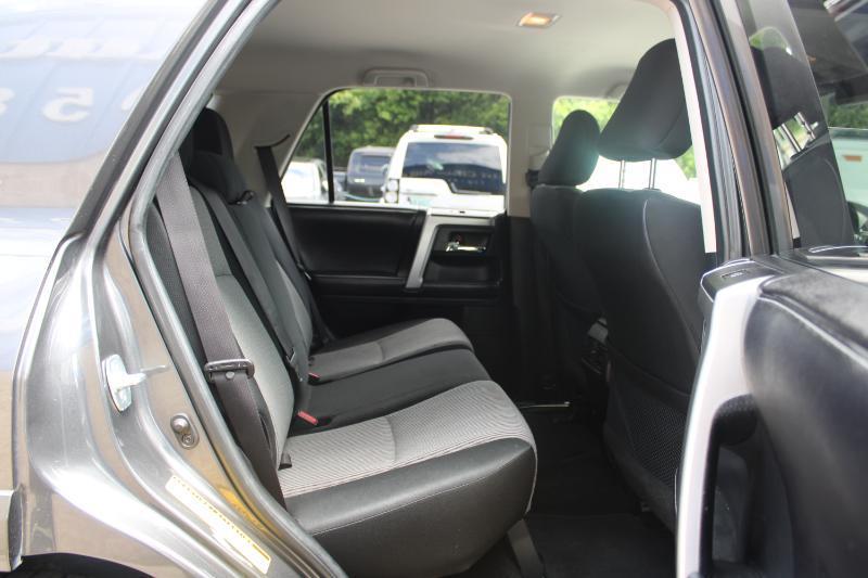 Toyota 4Runner RWD 4dr V6 SR5 Premium (Natl) 2016