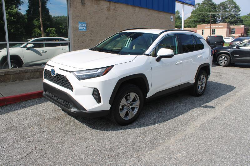 Toyota RAV4 Hybrid LE AWD (Natl) 2024