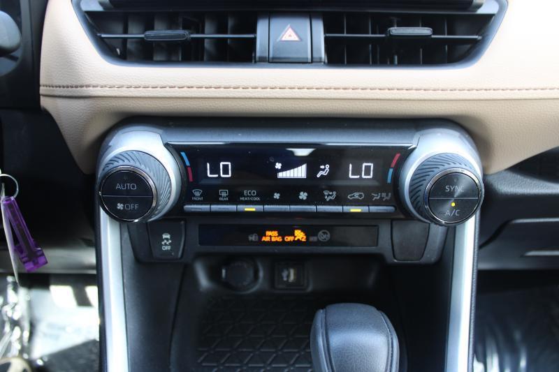 Toyota RAV4 Hybrid LE AWD (Natl) 2024