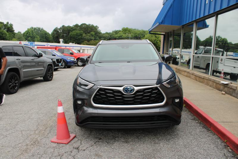 Toyota Highlander Hybrid XLE FWD (Natl) 2023