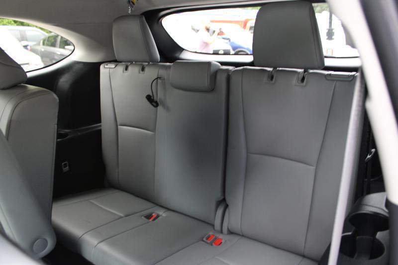 Toyota Highlander Hybrid XLE FWD (Natl) 2023