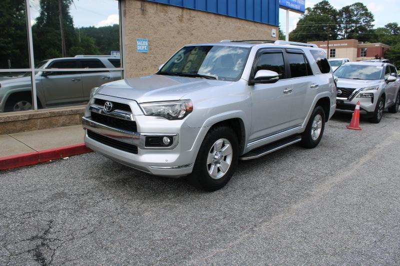 Toyota 4Runner SR5 Premium 2WD (Natl) 2018