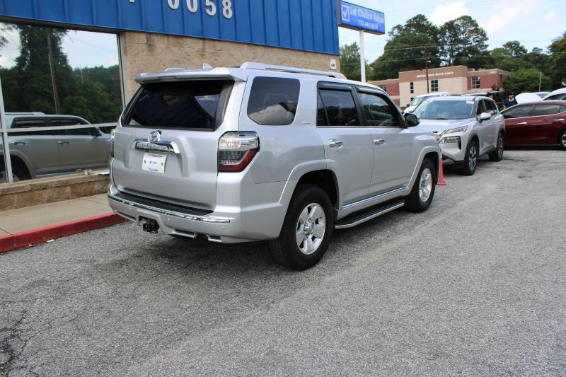 Toyota 4Runner SR5 Premium 2WD (Natl) 2018