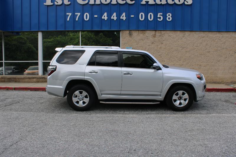 Toyota 4Runner SR5 Premium 2WD (Natl) 2018