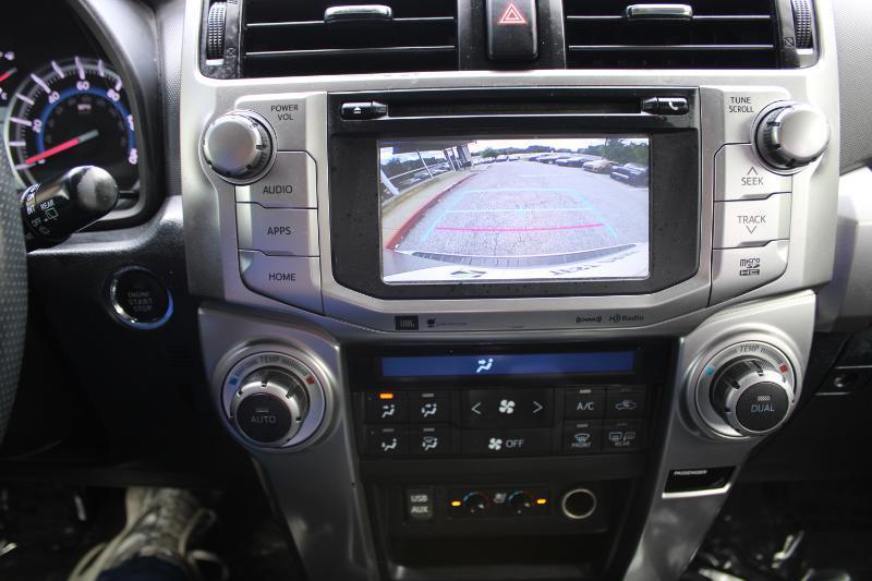 Toyota 4Runner SR5 Premium 2WD (Natl) 2018