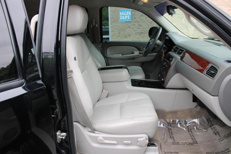 Chevrolet Tahoe 2WD 4dr 1500 LT 2013