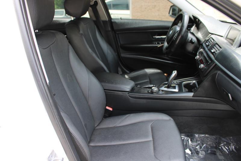 BMW 3 Series 4dr Sdn 328i RWD South Africa 2015
