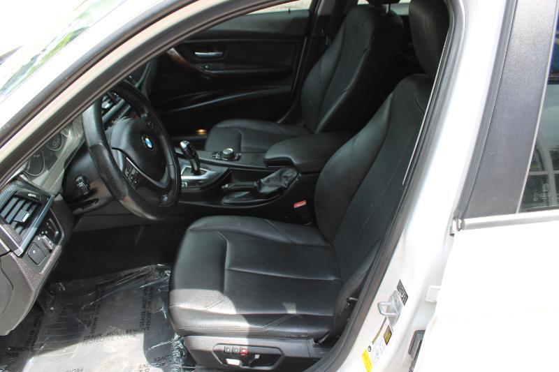 BMW 3 Series 4dr Sdn 328i RWD South Africa 2015