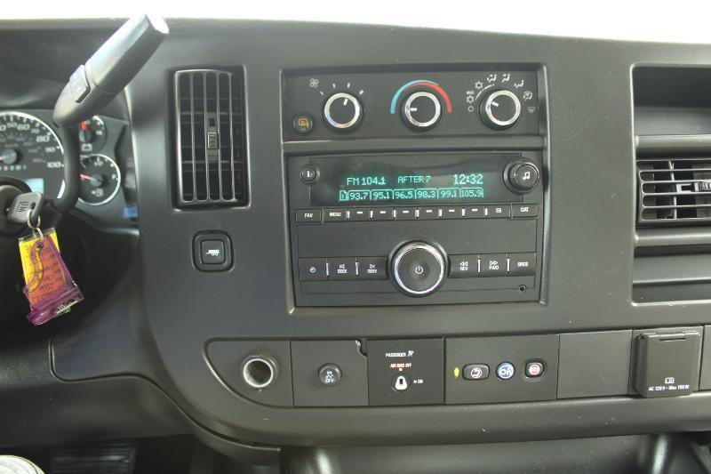 Chevrolet Express Cargo Van RWD 2500 155" 2016