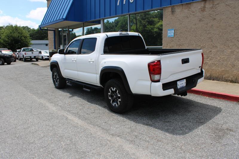 Toyota Tacoma TRD Off Road Double Cab 5' Bed V6 4x2 AT (Natl) 2017