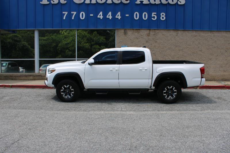 Toyota Tacoma TRD Off Road Double Cab 5' Bed V6 4x2 AT (Natl) 2017