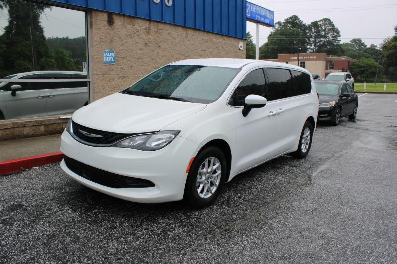 Chrysler Voyager LX FWD 2021