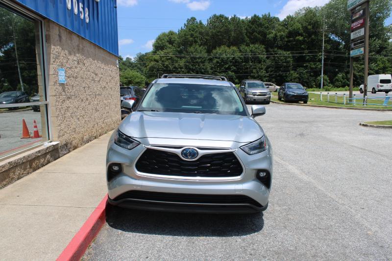 Toyota Highlander Hybrid LE FWD (Natl) 2021