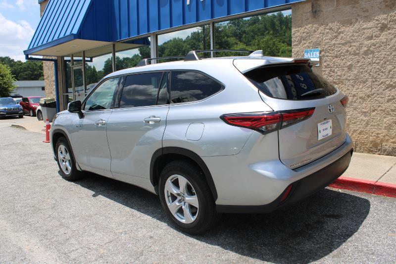 Toyota Highlander Hybrid LE FWD (Natl) 2021