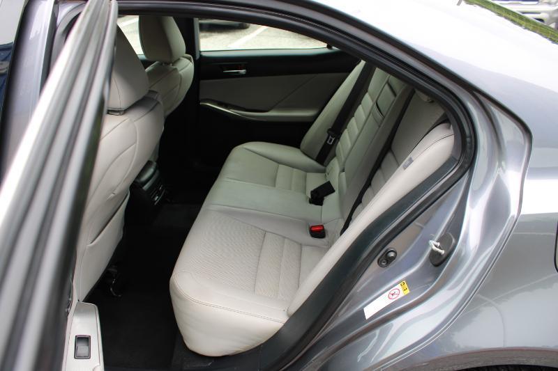Lexus IS 250 4dr Sport Sdn RWD 2015