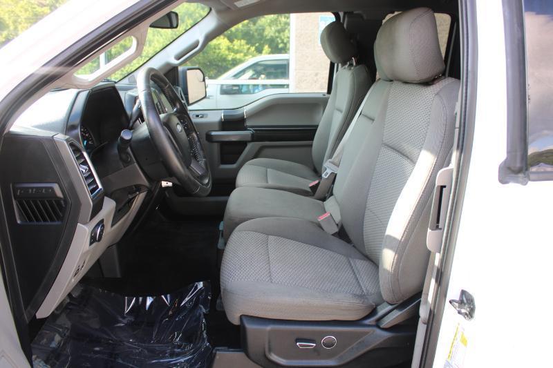 Ford F-150 XLT 2WD SuperCab 8' Box 2017