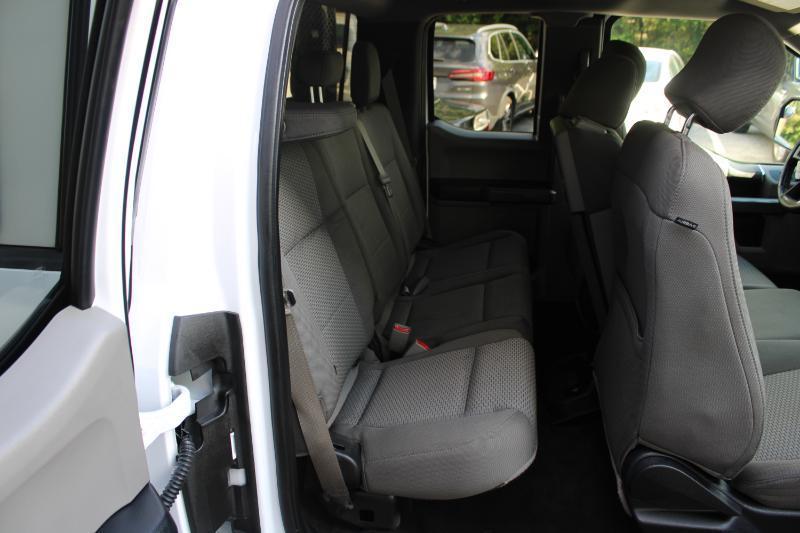 Ford F-150 XLT 2WD SuperCab 8' Box 2017