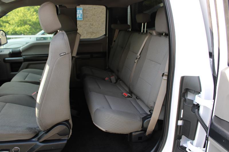 Ford F-150 XLT 2WD SuperCab 8' Box 2017