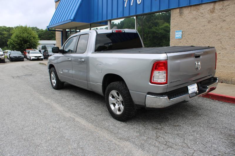 RAM 1500 Big Horn 4x2 Quad Cab 6'4" Box 2021