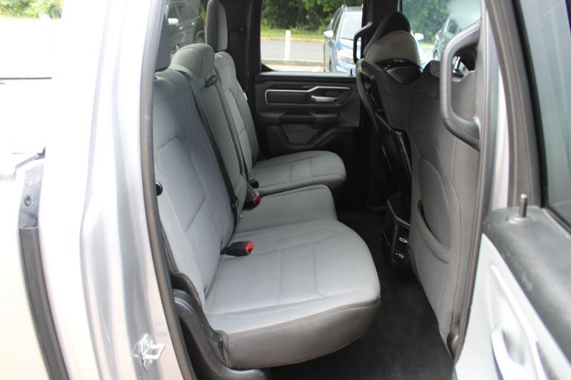 RAM 1500 Big Horn 4x2 Quad Cab 6'4" Box 2021