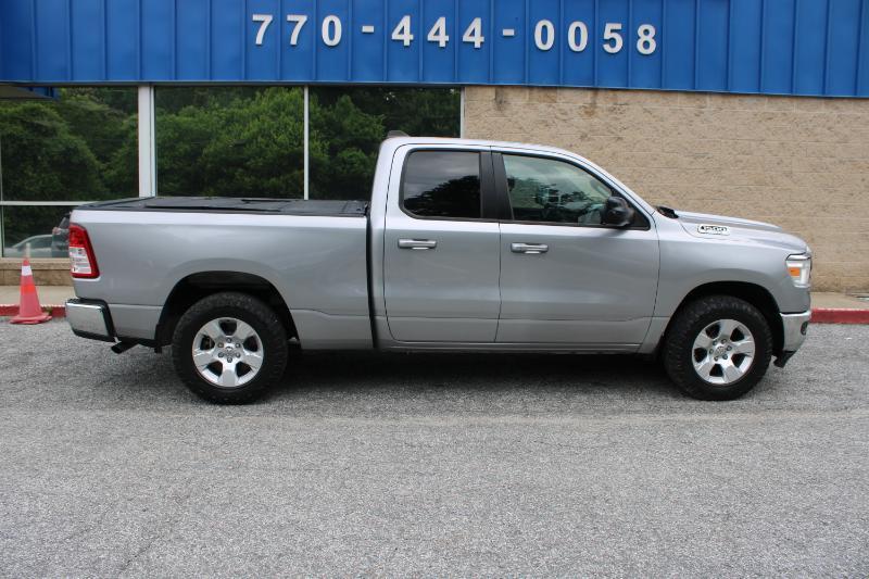RAM 1500 Big Horn 4x2 Quad Cab 6'4" Box 2021