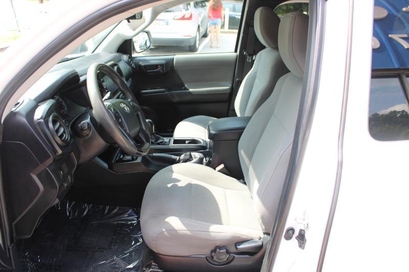 Toyota Tacoma 2WD SR5 Access Cab 6' Bed I4 AT (Natl) 2020