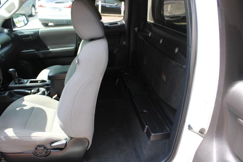 Toyota Tacoma 2WD SR5 Access Cab 6' Bed I4 AT (Natl) 2020