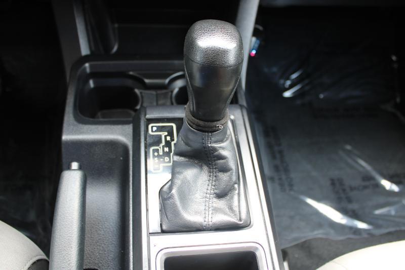 Toyota Tacoma 2WD SR5 Access Cab 6' Bed I4 AT (Natl) 2020