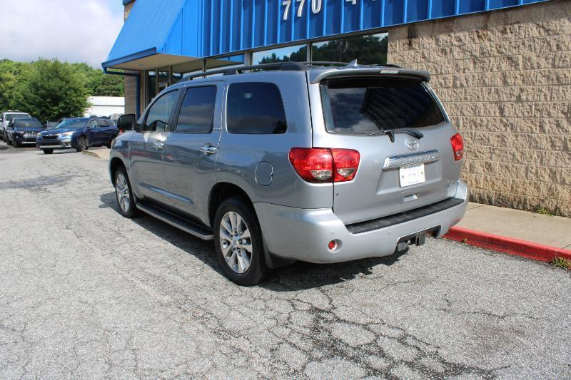 Toyota Sequoia RWD 5.7L Limited (Natl) 2012
