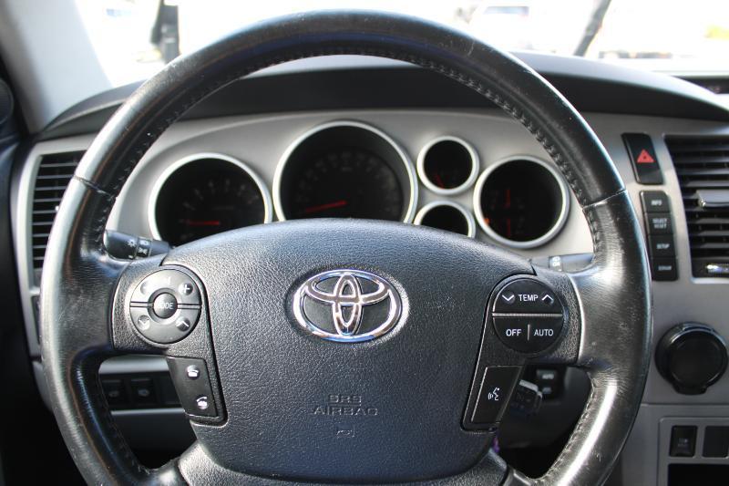 Toyota Sequoia RWD 5.7L Limited (Natl) 2012