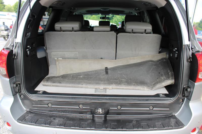 Toyota Sequoia RWD 5.7L Limited (Natl) 2012