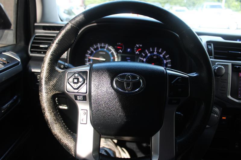 Toyota 4Runner RWD 4dr V6 SR5 Premium (Natl) 2015