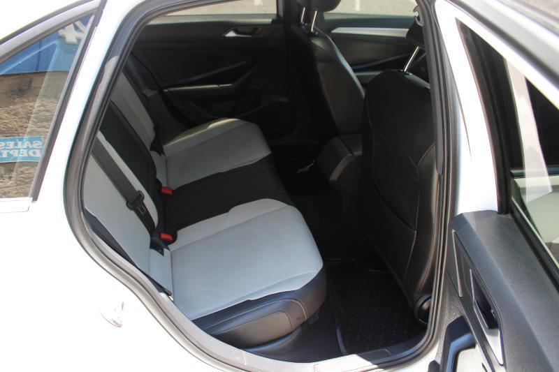 Volkswagen Jetta R-Line Auto w/SULEV 2020