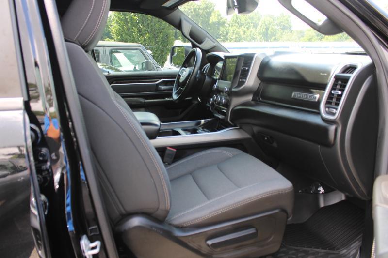 RAM 1500 Big Horn 4x4 Crew Cab 5'7" Box 2022