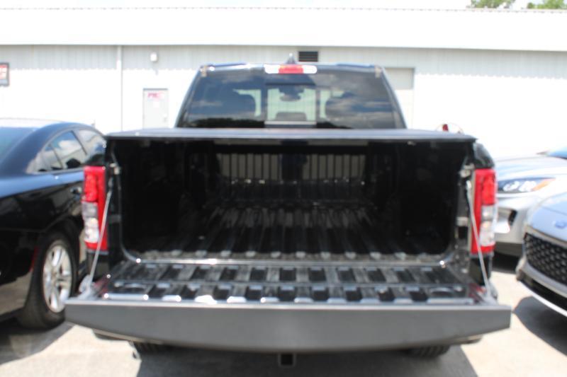 RAM 1500 Big Horn 4x4 Crew Cab 5'7" Box 2022