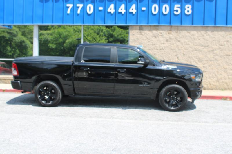 RAM 1500 Big Horn 4x4 Crew Cab 5'7" Box 2022