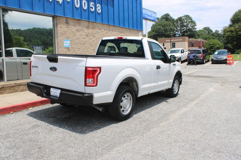 Ford F-150 XLT 2WD Reg Cab 8' Box 2017