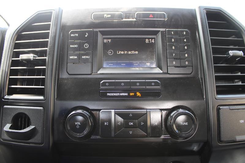 Ford F-150 XLT 2WD Reg Cab 8' Box 2017