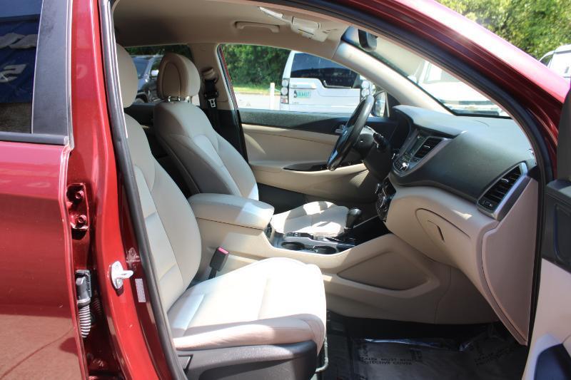 Hyundai Tucson AWD 4dr Sport w/Beige Int 2016