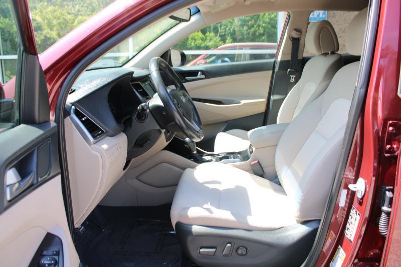 Hyundai Tucson AWD 4dr Sport w/Beige Int 2016