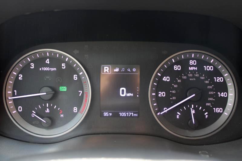 Hyundai Tucson AWD 4dr Sport w/Beige Int 2016