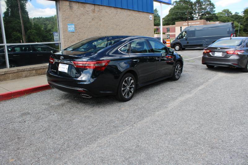 Toyota Avalon 4dr Sdn XLE Premium (Natl) 2016