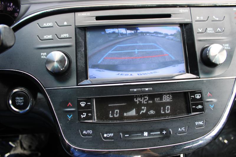 Toyota Avalon 4dr Sdn XLE Premium (Natl) 2016