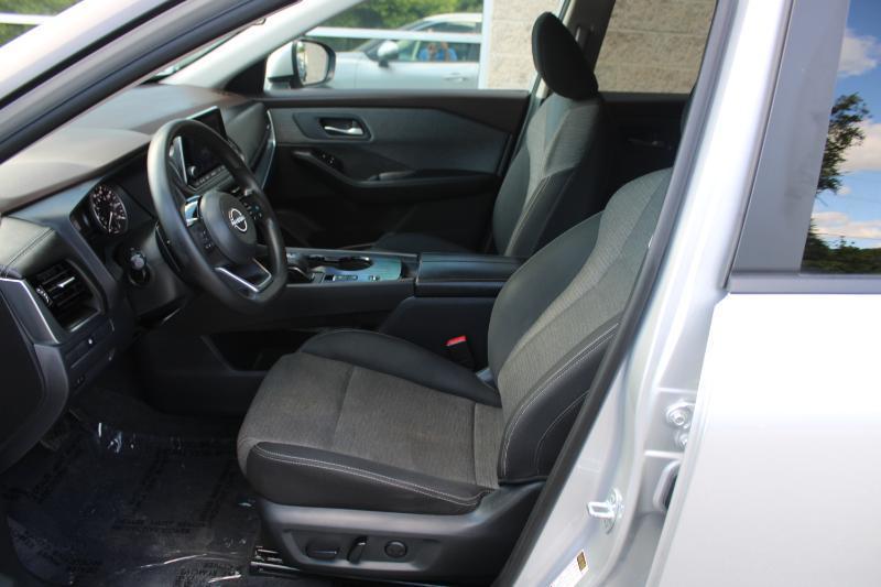 Nissan Rogue FWD SV 2022