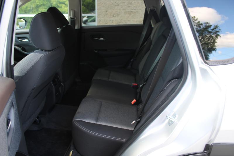 Nissan Rogue FWD SV 2022
